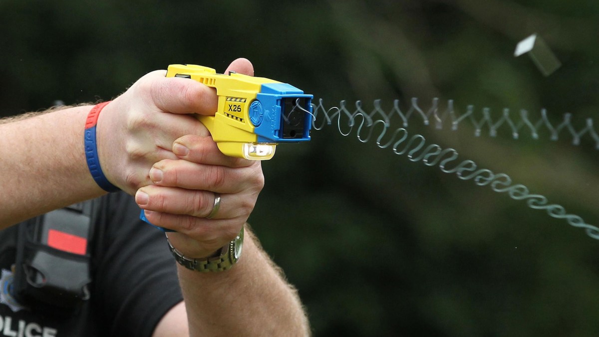 taser taser