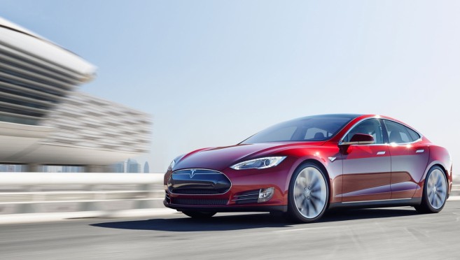 La Model S de Tesla Motors peut déjà conduire toute seule sur autoroute La Model S de Tesla Motors peut déjà conduire toute seule sur autoroute