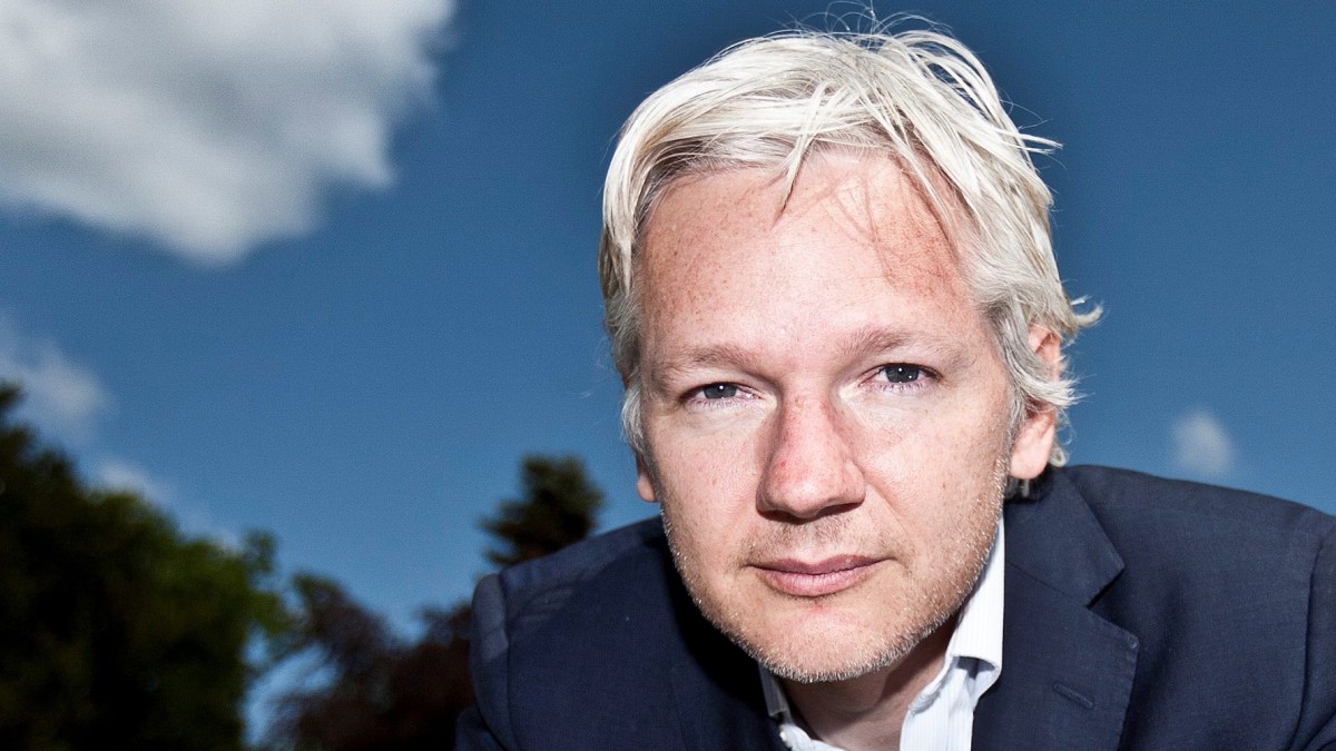 Assange-1900 Assange-1900