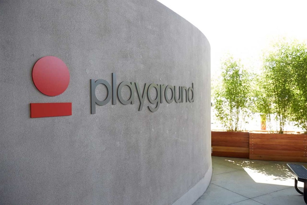 playground-signage.0.0 playground-signage.0.0