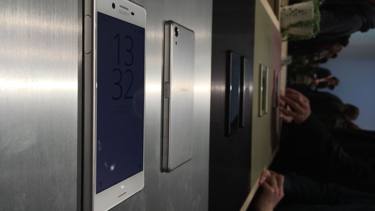 sony-xperia-une sony-xperia-une