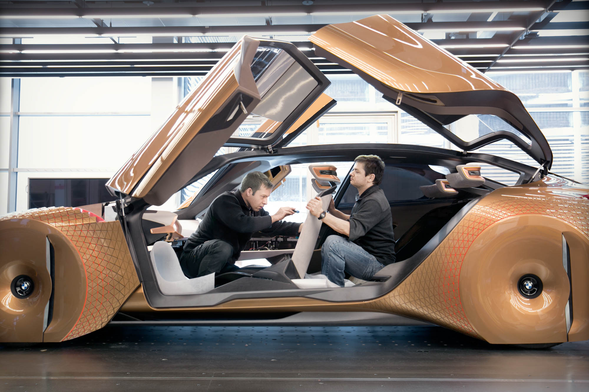 P90212340_highRes_bmw-vision-next-100- P90212340_highRes_bmw-vision-next-100-