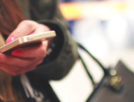 Dès lors qu'un smartphone sera utilisé dans la zone couverte par l'IMSI-catcher, les appels et SMS pourront être interceptés. (crédit : Pexels)