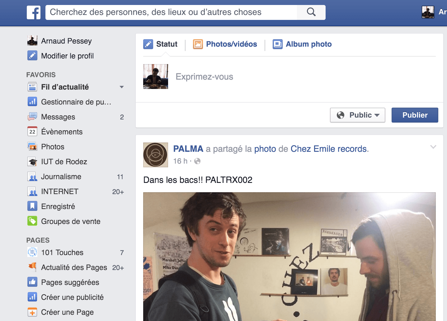 "Exprimez-vous" implore Facebook. "Exprimez-vous" implore Facebook.