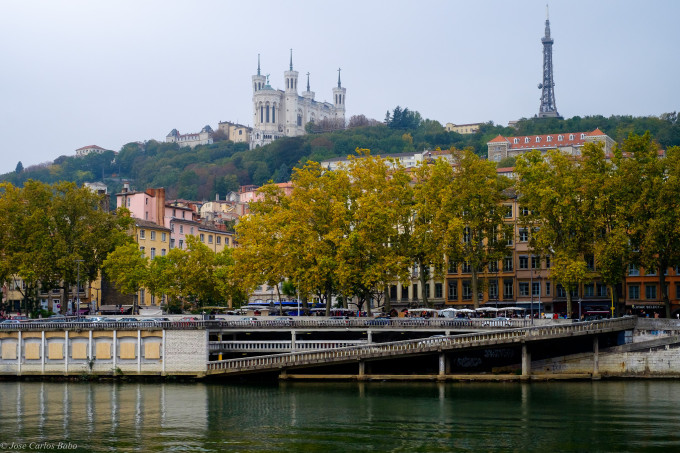 Lyon est toujours plus belle, quand on la gagne à vélo. Dicton amérindien Lyon est toujours plus belle, quand on la gagne à vélo. Dicton amérindien