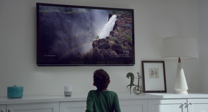 Simplement par la parole, il est possible de demander à Google Home de lancer une vidéo sur la télé du salon. Simplement par la parole, il est possible de demander à Google Home de lancer une vidéo sur la télé du salon.