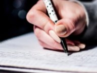 pen-writing-notes-studying