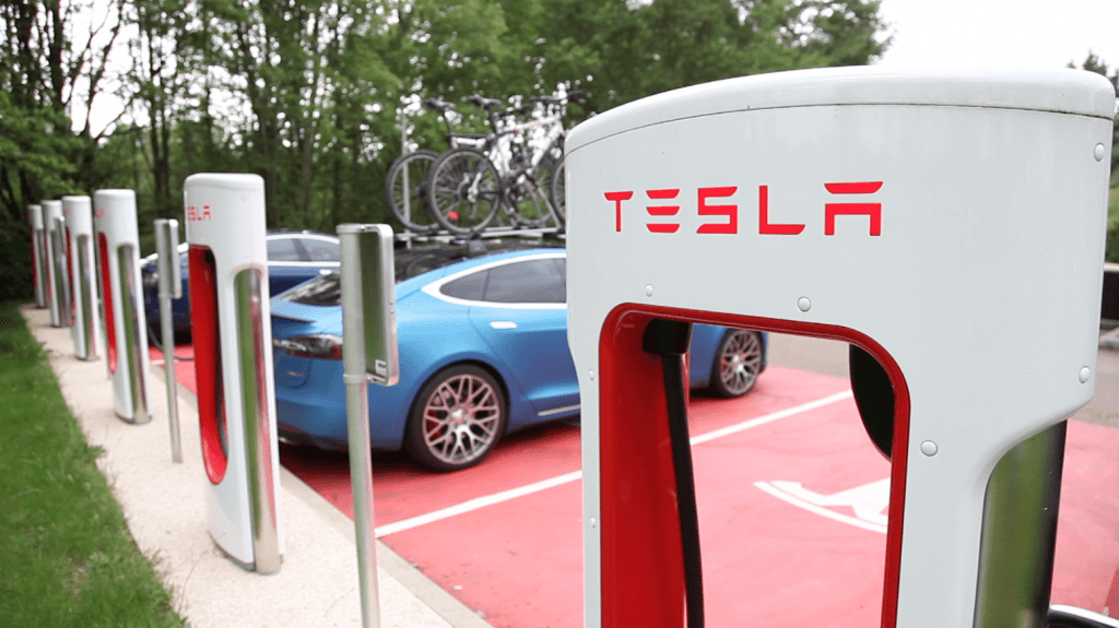 Tesla Supercharger // Source : Tesla Tesla Supercharger // Source : Tesla