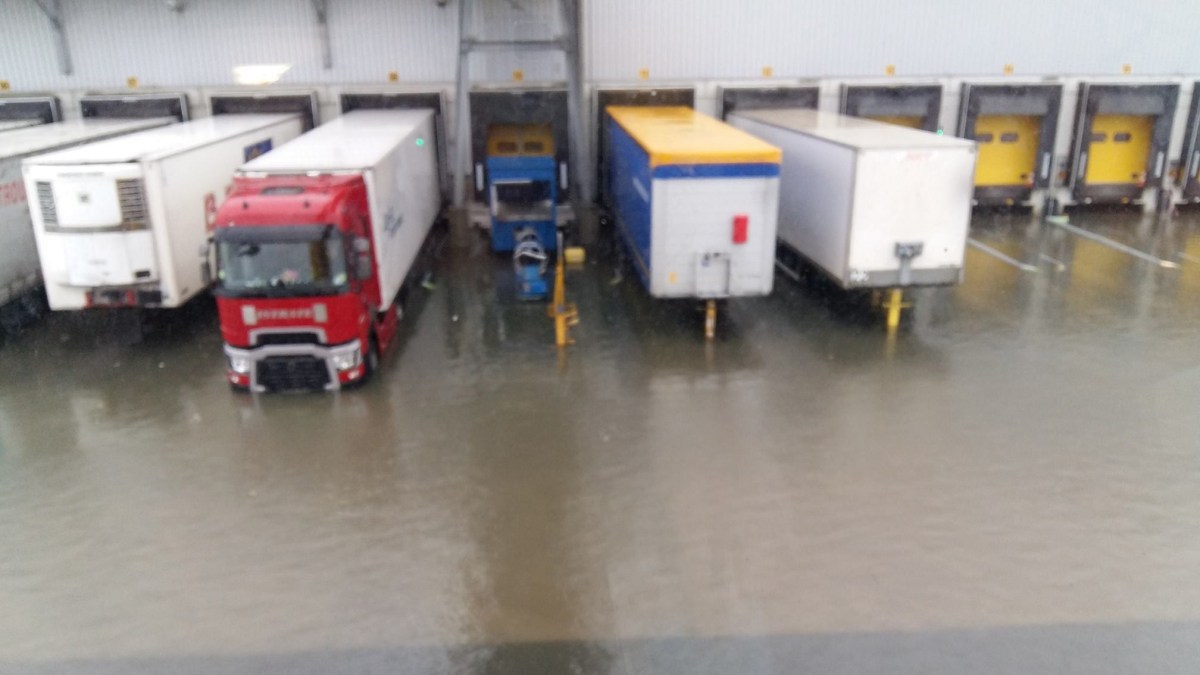 amazon-camions amazon-camions