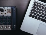 apple-laptop-macbook-pro-notebook