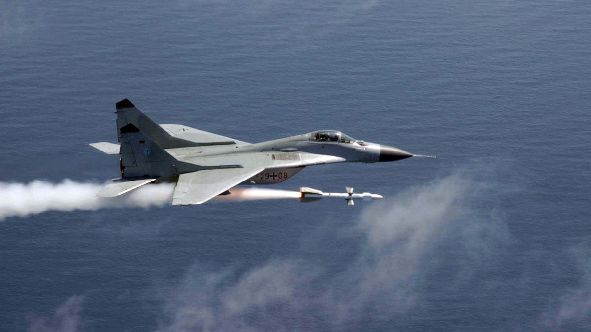 avion-de-chasse avion-de-chasse