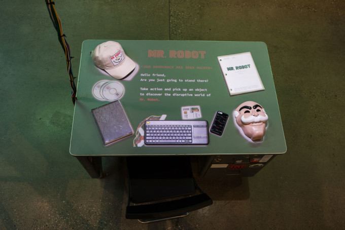 perchinteractive_table_disruptstory_mrrobot_1 perchinteractive_table_disruptstory_mrrobot_1