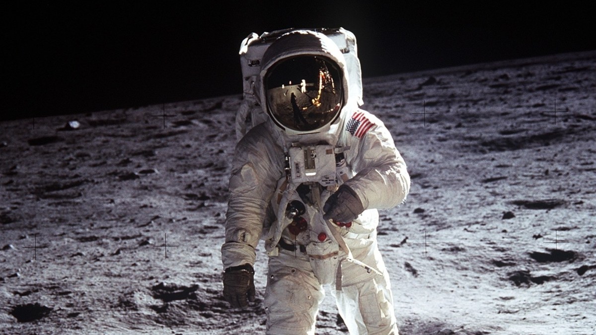 o-APOLLO-11-ANNIVERSARY-facebook o-APOLLO-11-ANNIVERSARY-facebook