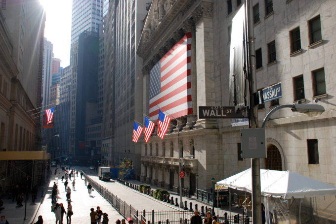 wall_street_dave_center wall_street_dave_center