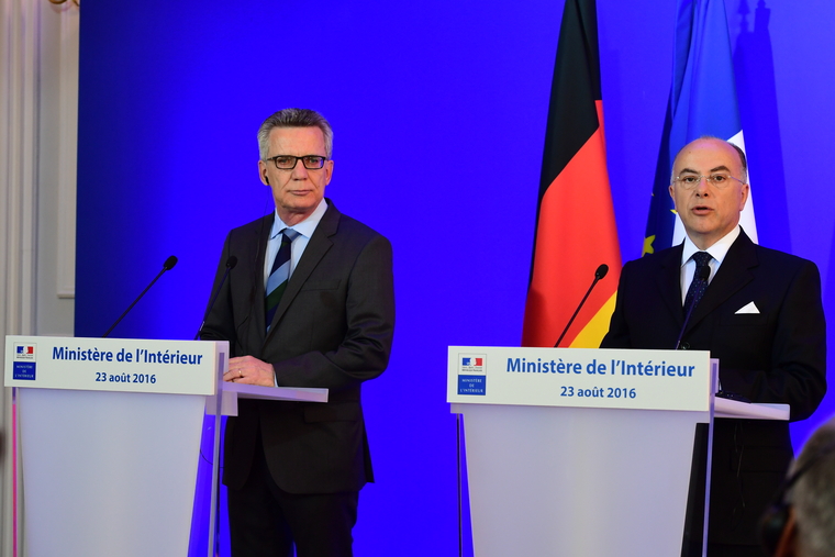 cazeneuve-maiziere