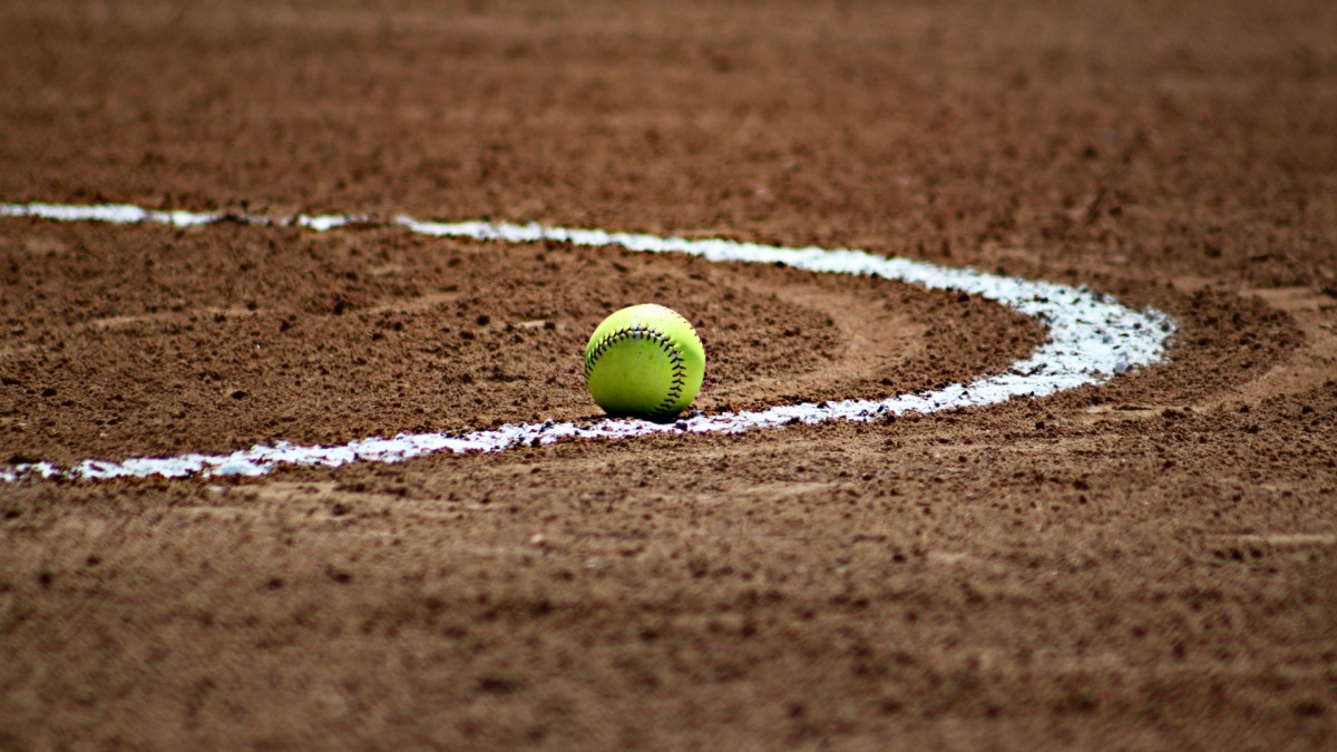 softball-baseball-ball-sport-54330 softball-baseball-ball-sport-54330