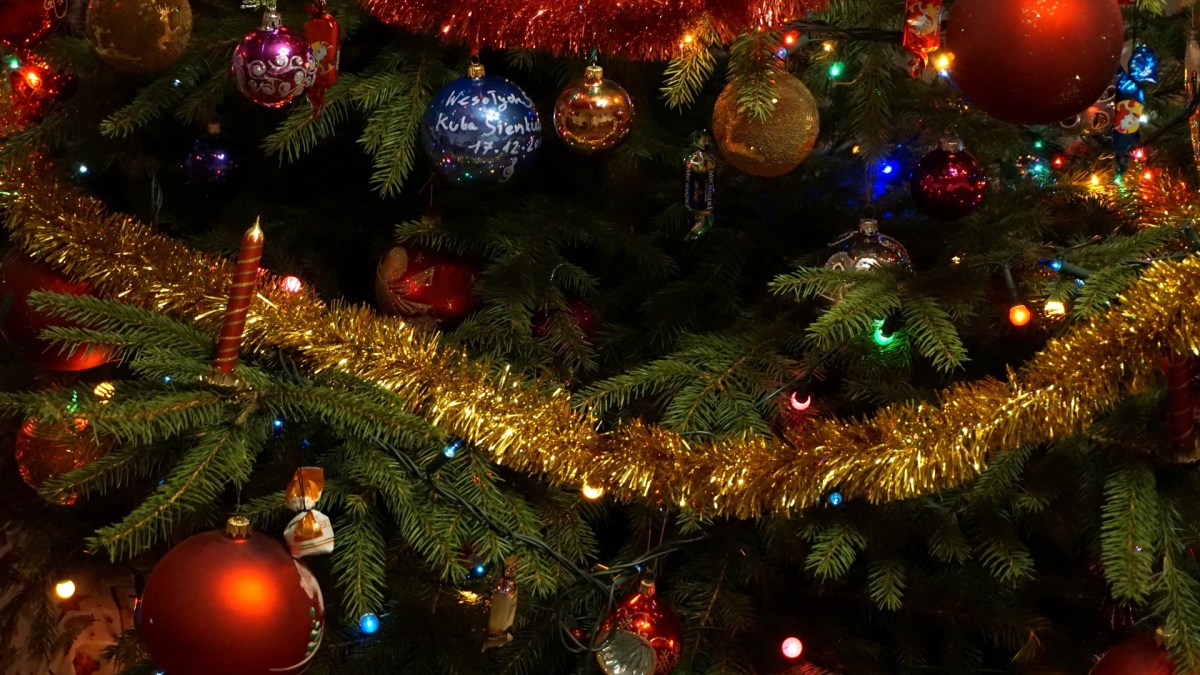 night-xmas-decorations-lights-77118 night-xmas-decorations-lights-77118
