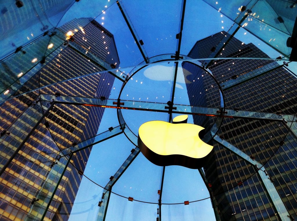 Apple Store, Shanghai. CC Warren R.M. Stuart Apple Store, Shanghai. CC Warren R.M. Stuart