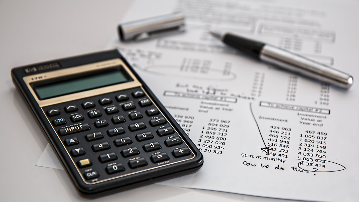 calculator-calculation-insurance-finance-53621 calculator-calculation-insurance-finance-53621
