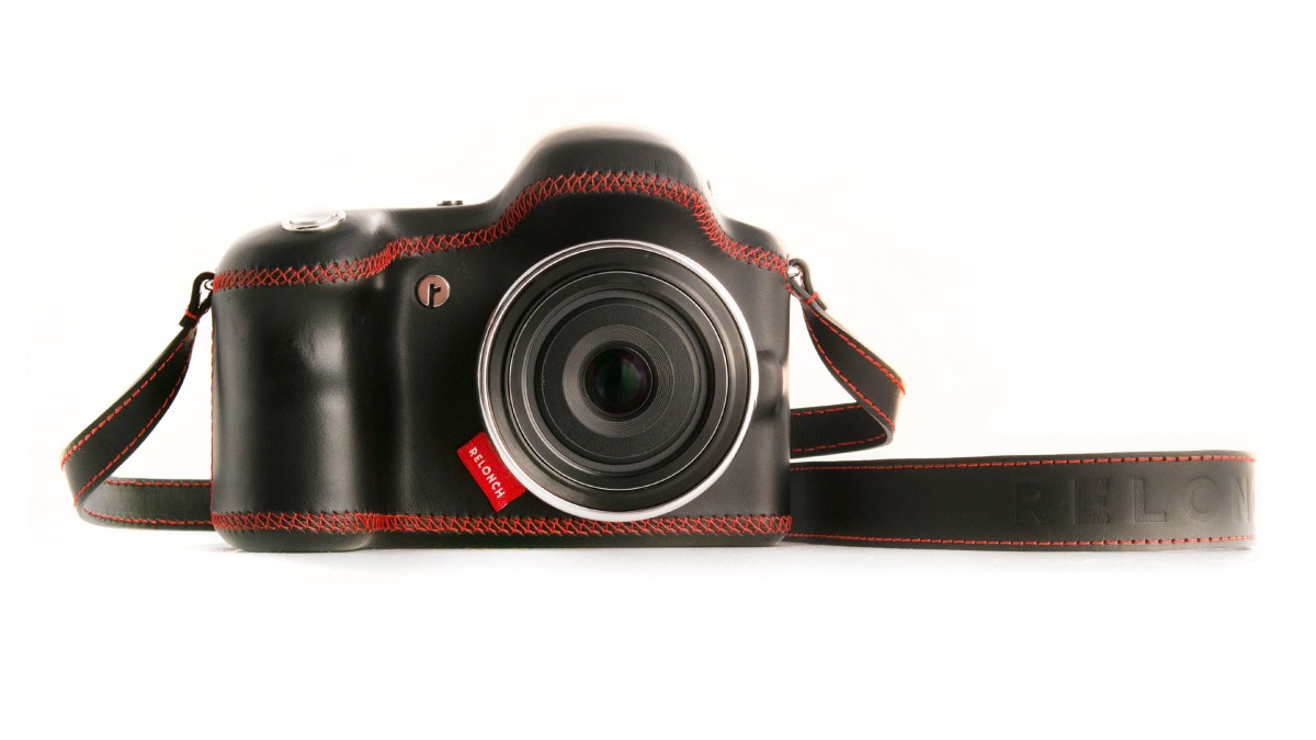 07_black-red_front 07_black-red_front
