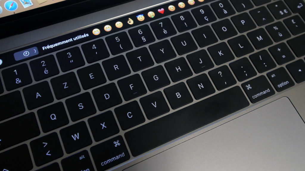 macbook-pro-15 macbook-pro-15