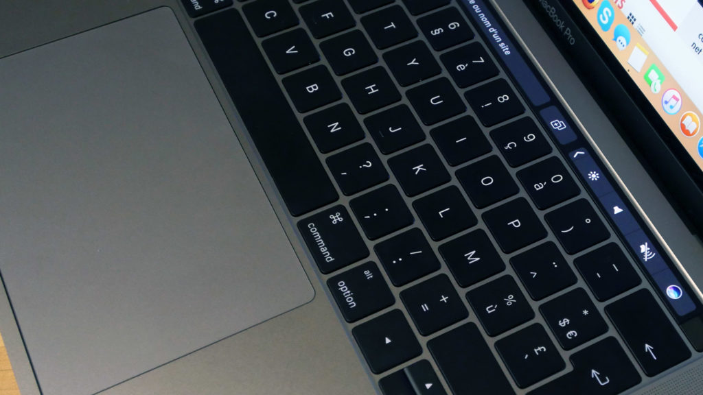 macbook-pro-17