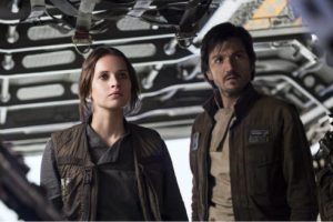 Diego Luna avec Felicity Jones, dans Rogue One. // Source : Lucasfilm