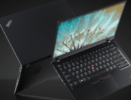 14_x1_carbon_hero_image_wallpaper_screen-fill_black