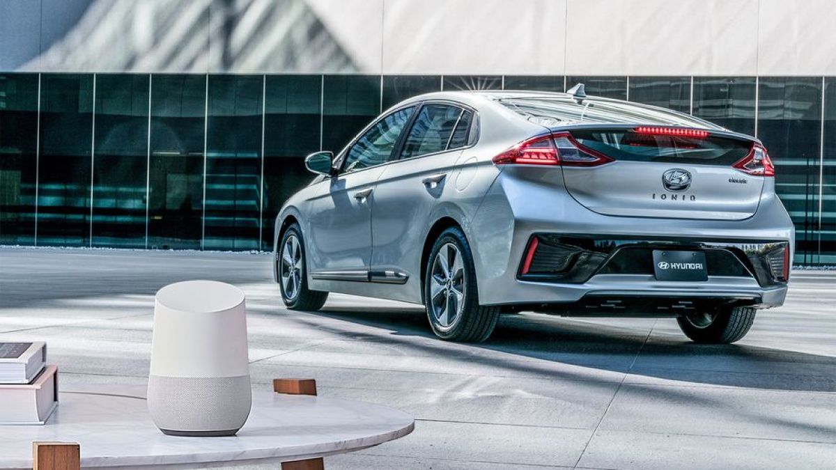 46665_2017_ioniq_googlehome_comp___3_-0 46665_2017_ioniq_googlehome_comp___3_-0