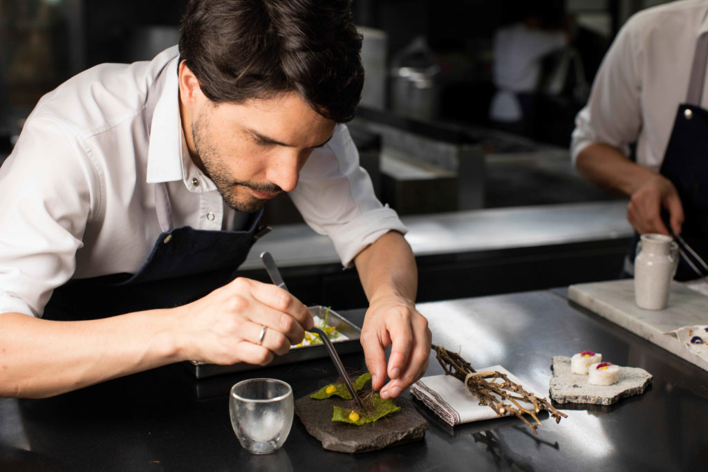 CHEF'S TABLE