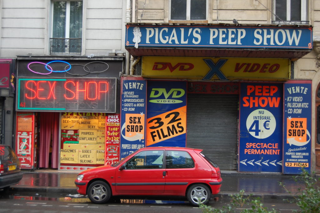 pigals_peep_show pigals_peep_show