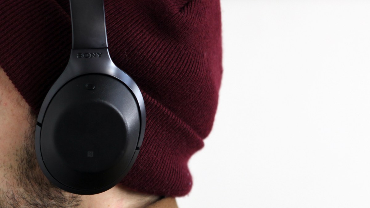 sony-mdr-1000x-8 sony-mdr-1000x-8