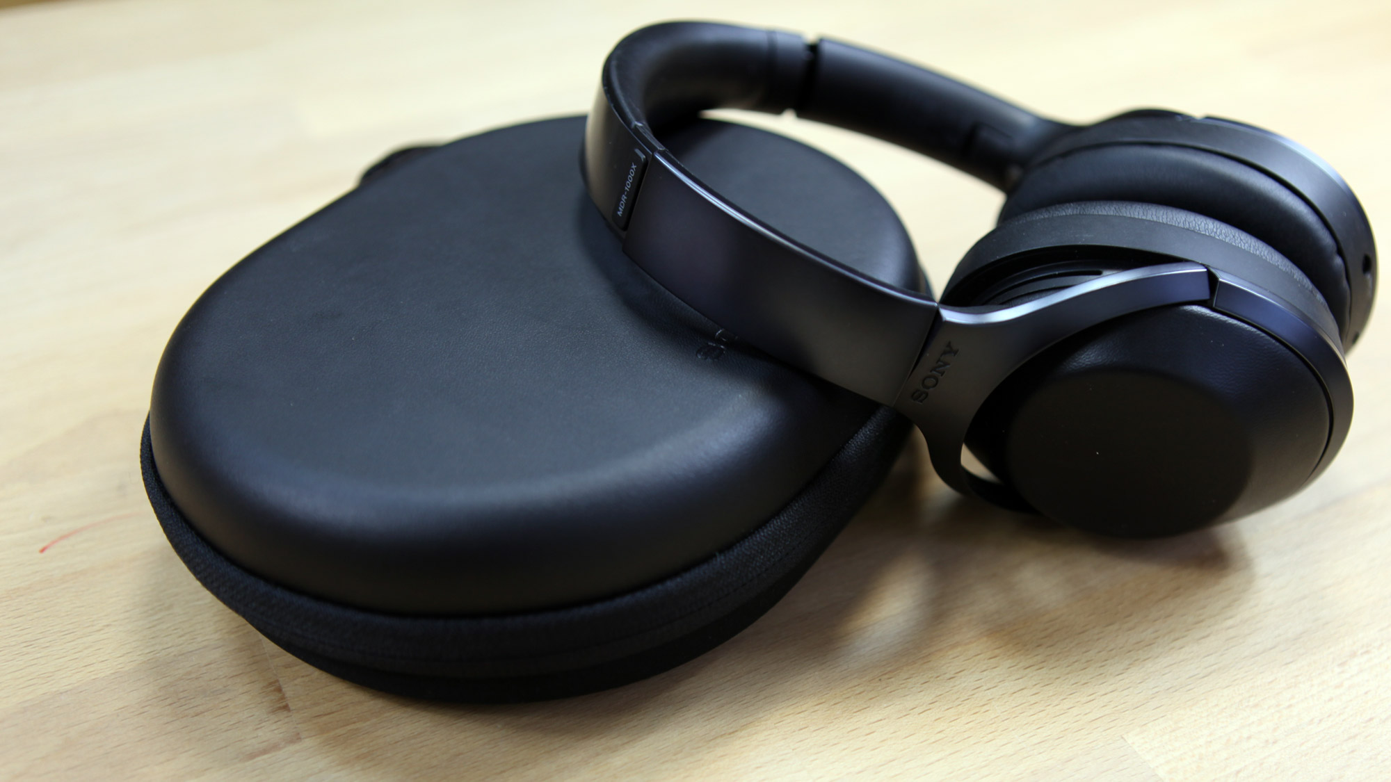 sony-mdr-1000x sony-mdr-1000x