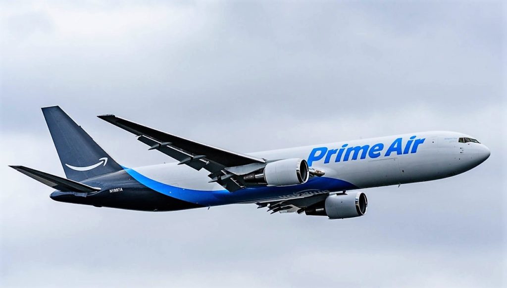 Amazon One flys over Seafair 2016 (Photo by Kevin Lisota) Amazon One flys over Seafair 2016 (Photo by Kevin Lisota)