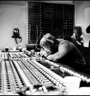 Roger Waters et Roy Harper au pilotage Roger Waters et Roy Harper au pilotage