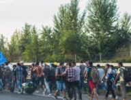 refugee_march_hungary_2015-09-04_02