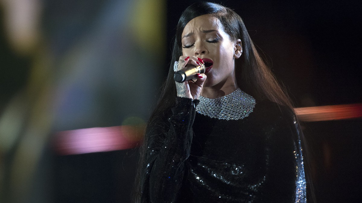 Rihanna. // Source : EJ Hersom Rihanna. // Source : EJ Hersom