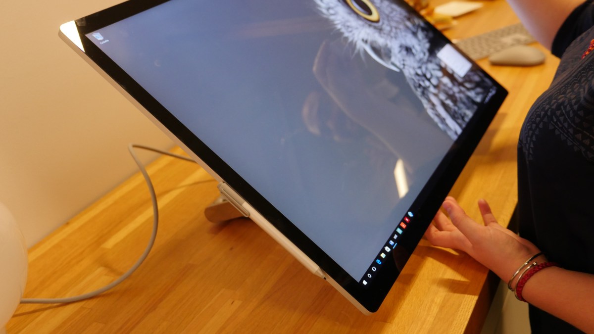 surface-studio-incline-2 surface-studio-incline-2