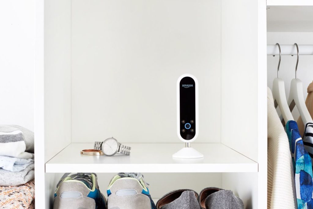 echo_look__closet_shelf-0 echo_look__closet_shelf-0