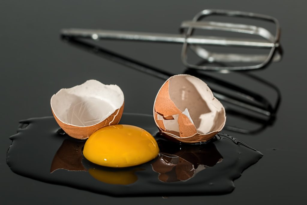 egg-eggshell-broken-yolk egg-eggshell-broken-yolk