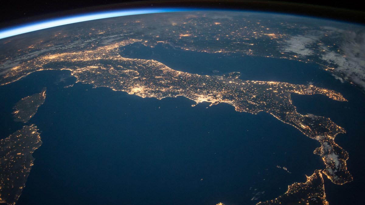 europe vue ciel satellite nuit europe vue ciel satellite nuit