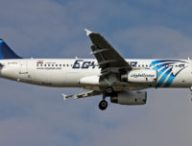 egyptair_airbus_a320_su-gcc_on_finals_at_ataturk_airport