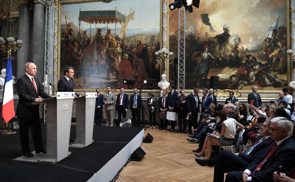 Macron Poutine Macron Poutine