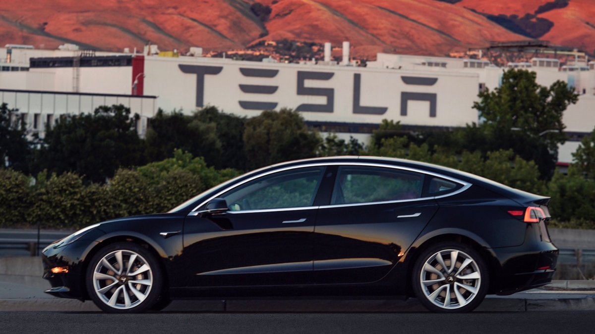 Une voiture Model 3 de Tesla. // Source : Tesla Une voiture Model 3 de Tesla. // Source : Tesla