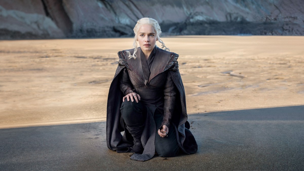 Emilia Clarke // Source : HBO Emilia Clarke // Source : HBO
