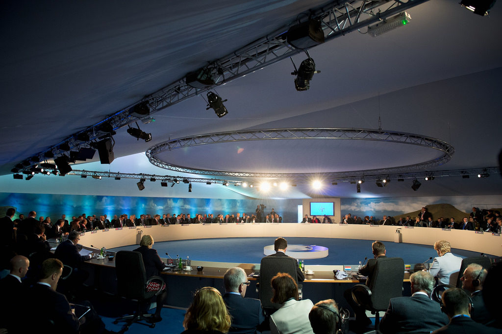 Sommet de l'OTAN en Ukraine, avec D. Cameron (Royaume-Uni) et P. Porochenko, 2014 / CC. Number 10 Sommet de l'OTAN en Ukraine, avec D. Cameron (Royaume-Uni) et P. Porochenko, 2014 / CC. Number 10