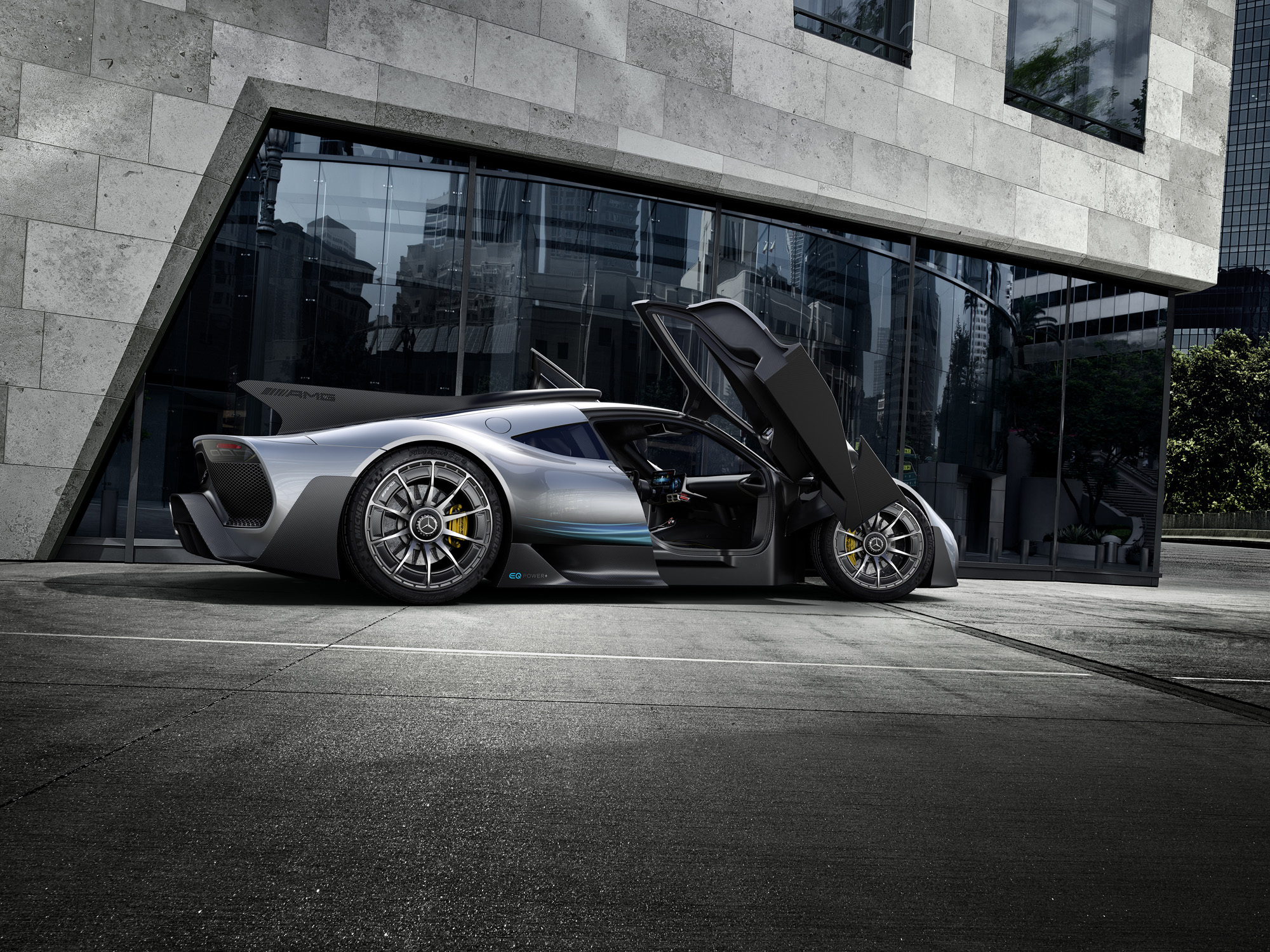 Weltpremiere Showcar Mercedes-AMG Project ONE: Mercedes-AMG bringt Formel 1-Technologie für die Straße Weltpremiere Showcar Mercedes-AMG Project ONE: Mercedes-AMG bringt Formel 1-Technologie für die Straße