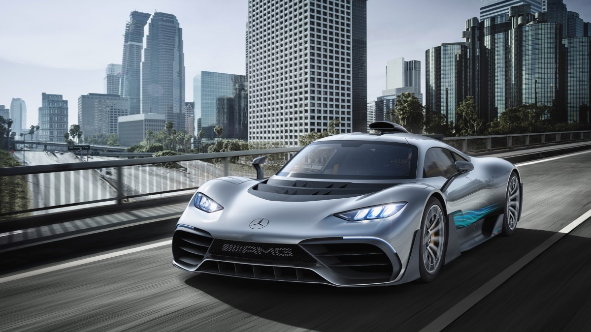 Weltpremiere Showcar Mercedes-AMG Project ONE: Mercedes-AMG bringt Formel 1-Technologie für die Straße Weltpremiere Showcar Mercedes-AMG Project ONE: Mercedes-AMG bringt Formel 1-Technologie für die Straße