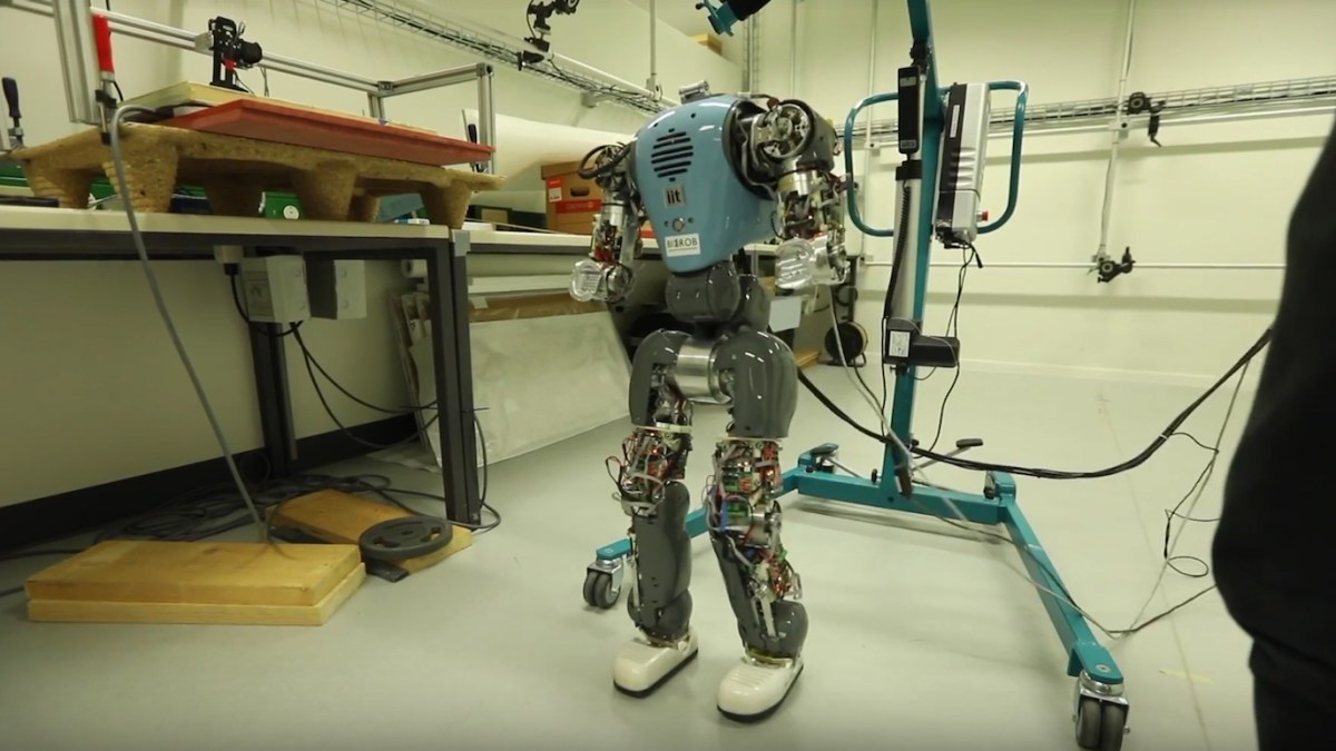 coman_robot_02 coman_robot_02