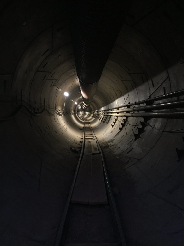 Le tunnel à Los Angeles. // Source : Elon Musk Le tunnel à Los Angeles. // Source : Elon Musk